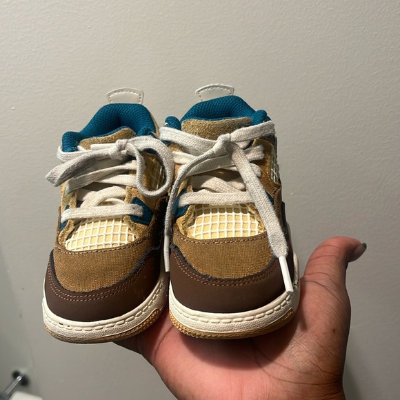 Toddler Jordan retro 4 Starbucks colorway tan and teal , size toddler 7 - Picture 1 of 4